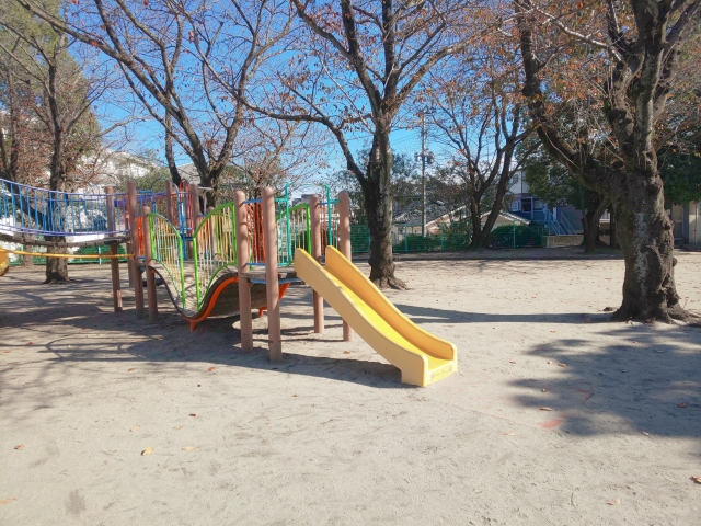 江古田駅近くで子供向け遊具がある公園7選！家族みんなで楽しめる大きい公園もあり